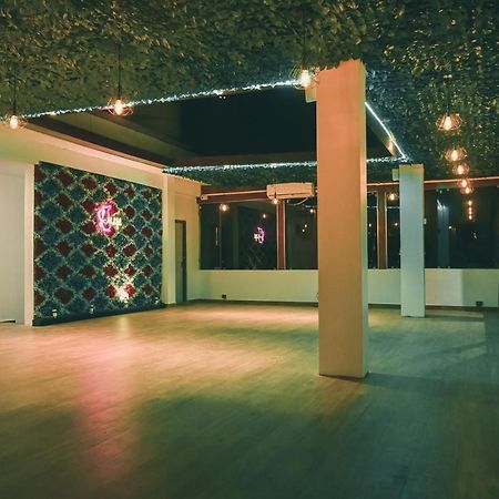 Empire Regency Hotel Guwahati Ngoại thất bức ảnh