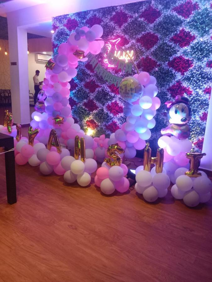 Empire Regency Hotel Guwahati Ngoại thất bức ảnh